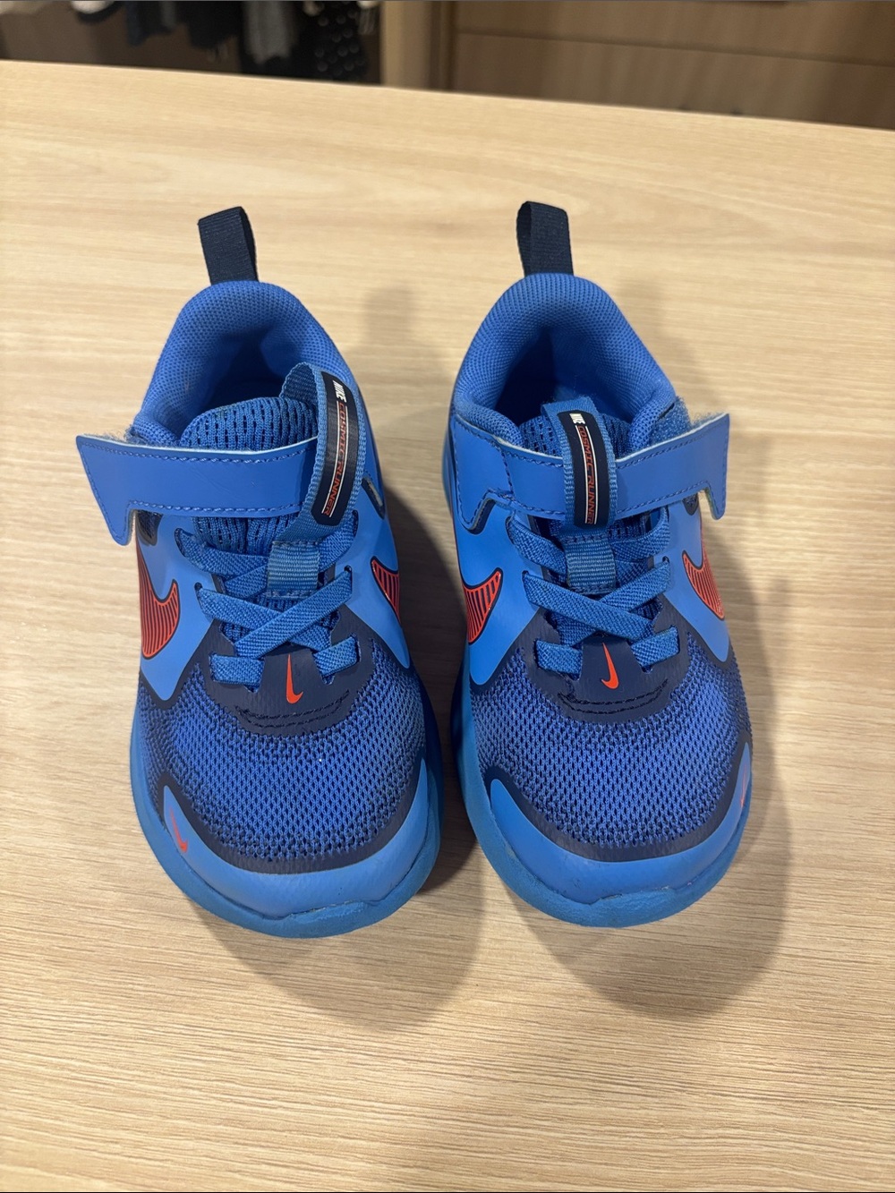 Nike Cosmic Runner Blue Sneakers
Boys /Toddler Size 9